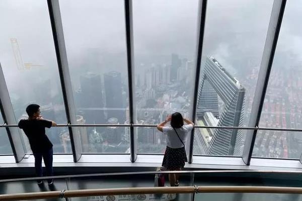 2019年7月1日上海中心大厦对3岁以下儿童免费开放