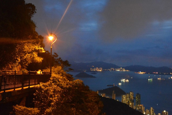 香港太平山頂纜車票價是多少 香港太平山頂巴士攻略