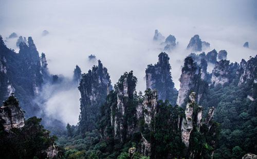 张家界最佳游玩时间+游玩天数+景点推荐