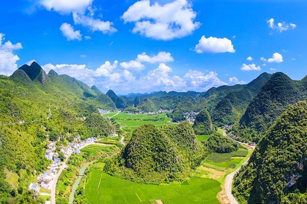 2023万峰林游玩攻略 - 门票价格 - 开放时间 - 景点介绍 - 简介 - 交通 - 地址 - 天气