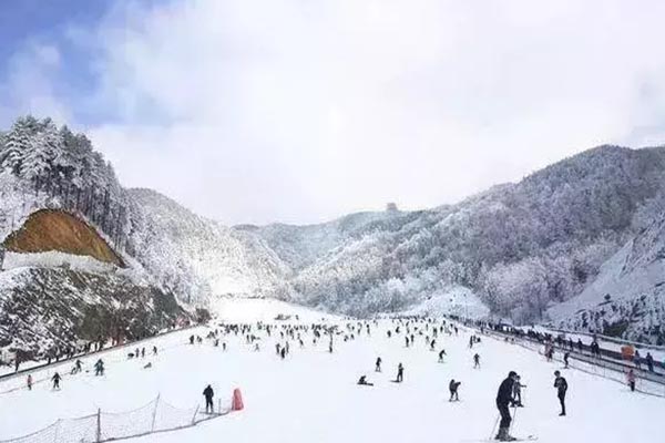 杭州周边滑雪的地方有哪些 杭州周边滑雪场推荐