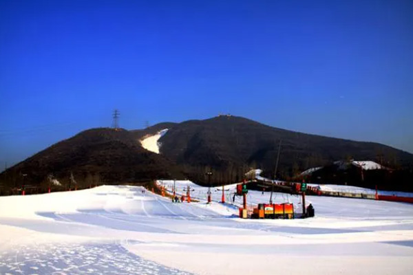 2022北京雪都滑雪场旅游攻略 - 门票价格 - 开放时间 - 优惠政策 - 交通 - 地址 - 电话 - 天气