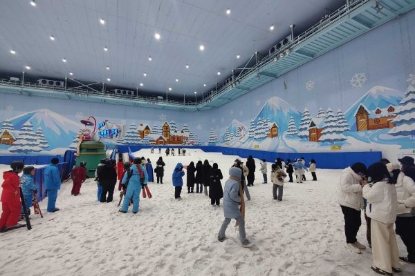 2023重庆热雪奇迹游玩攻略 - 门票价格 - 开放时间 - 简介 - 天气 - 电话 - 交通 - 地址