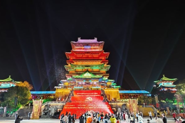 2023寻梦滕王阁实景演出游玩攻略 - 门票价格 - 优惠政策 - 开放时间 - 简介 - 地址 - 交通 - 天气 - 电话
