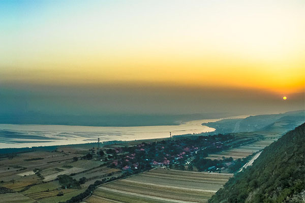 2023潼关黄河风景区旅游攻略 - 门票价格 - 优惠政策 - 开放时间 - 简介 - 交通 - 地址 - 电话 - 天气