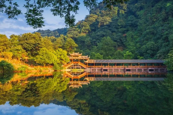 2023四川老峨山风景区旅游攻略 - 门票价格 - 开放时间 - 一日游 - 优惠政策 - 交通 - 地址 - 电话