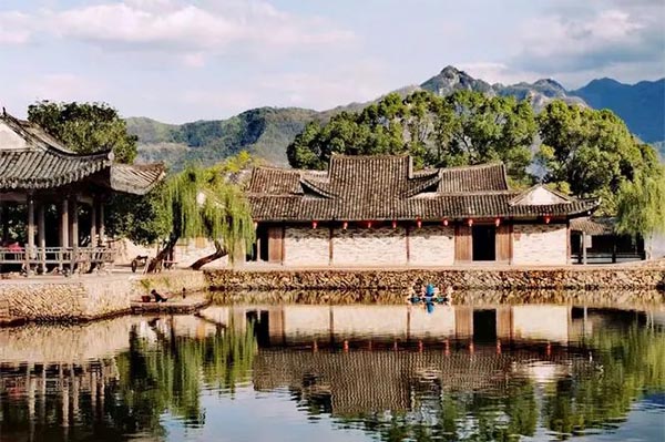 2023苍坡古村旅游攻略 - 门票价格 - 优惠政策 - 开放时间 - 简介 - 交通 - 美食 - 地址 - 电话 - 天气