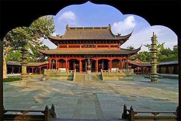 2023钱王祠旅游攻略 - 门票价格 - 优惠政策 - 开放时间 - 简介 - 交通 - 美食 - 地址 - 电话 - 天气