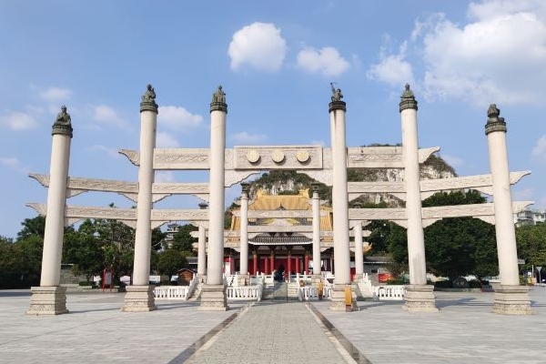 2023柳州文庙旅游攻略 - 门票价格 - 优惠政策 - 开放时间 - 简介 - 地址 - 交通 - 天气 - 电话