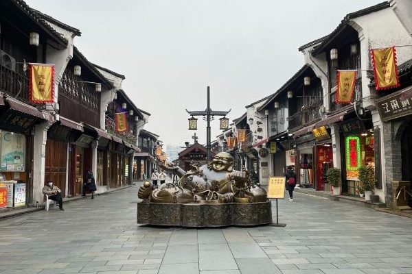 2023河坊街旅游攻略 - 门票价格 - 开放时间 - 简介 - 地址 - 交通 - 天气 - 电话