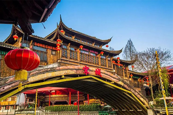 2023杭州宋城旅游攻略 - 门票价格 - 开放时间 - 优惠政策 - 表演时间 - 地址 - 交通 - 天气