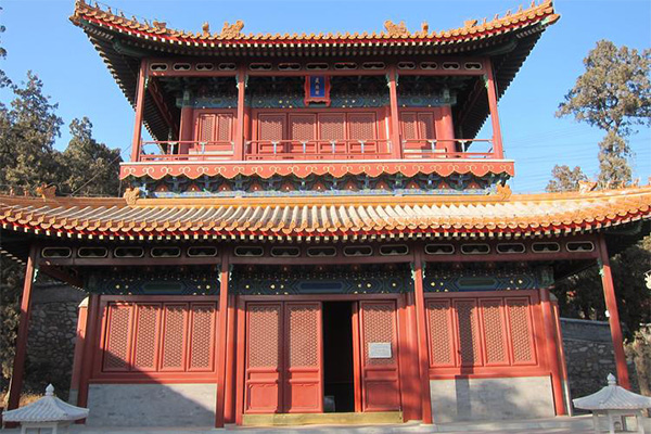 2023北京法海寺旅游攻略 - 门票价格 - 优惠政策 - 开放时间 - 简介 - 交通 - 美食 - 地址 - 电话 - 天气