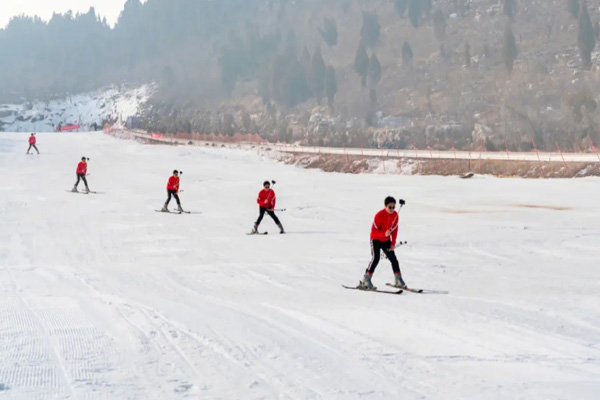 2023-2024泰西雪山峪滑雪场开放时间
