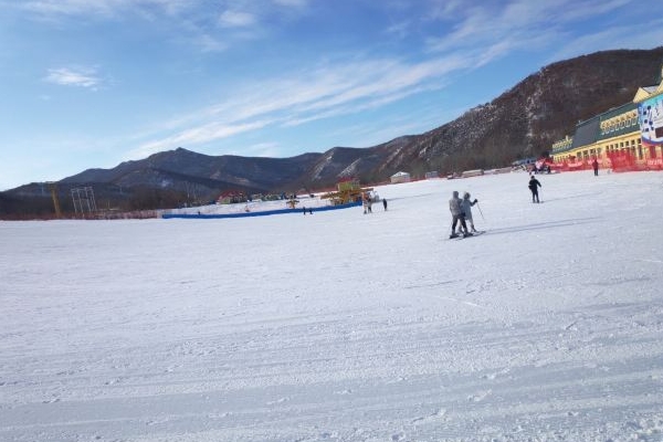 2023-2024扎兰屯金龙山滑雪场营业时间是几点